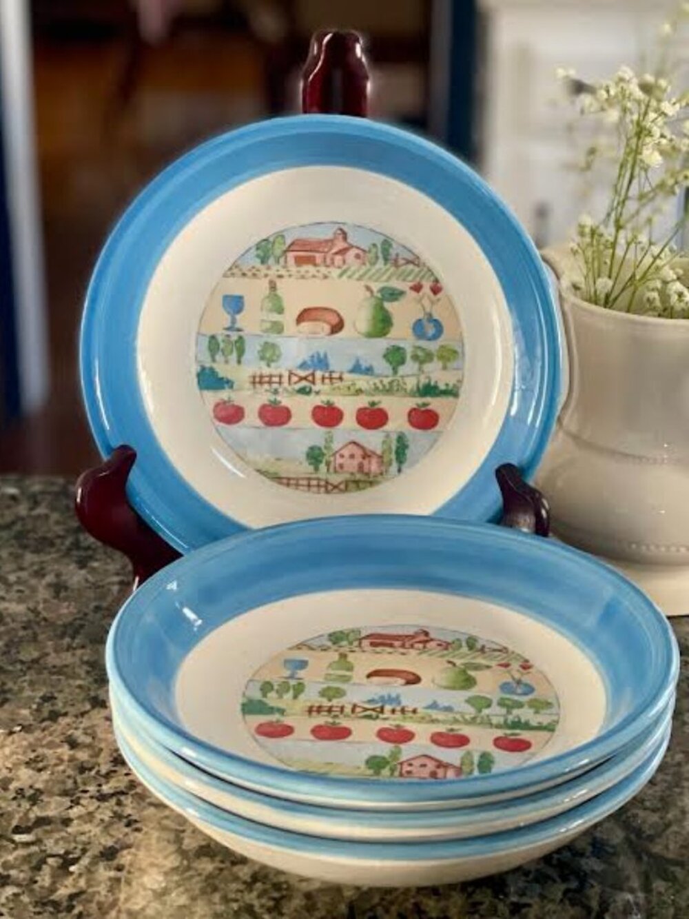 Set of 4 Vintage Italian Bowls